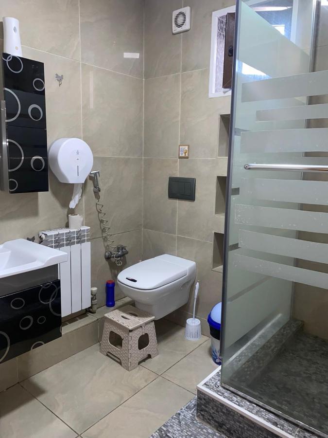 Room Hostel Dostyk Almaty Bagian luar foto