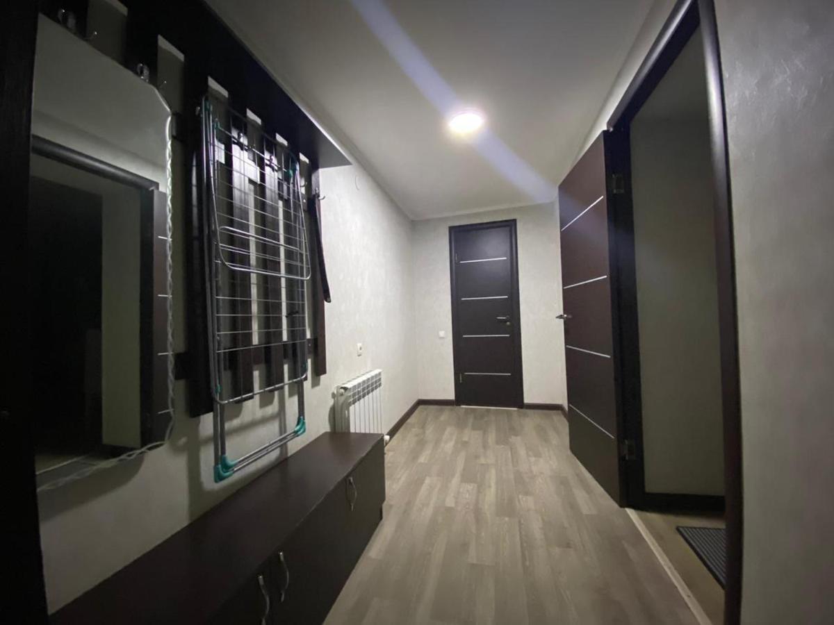 Room Hostel Dostyk Almaty Bagian luar foto