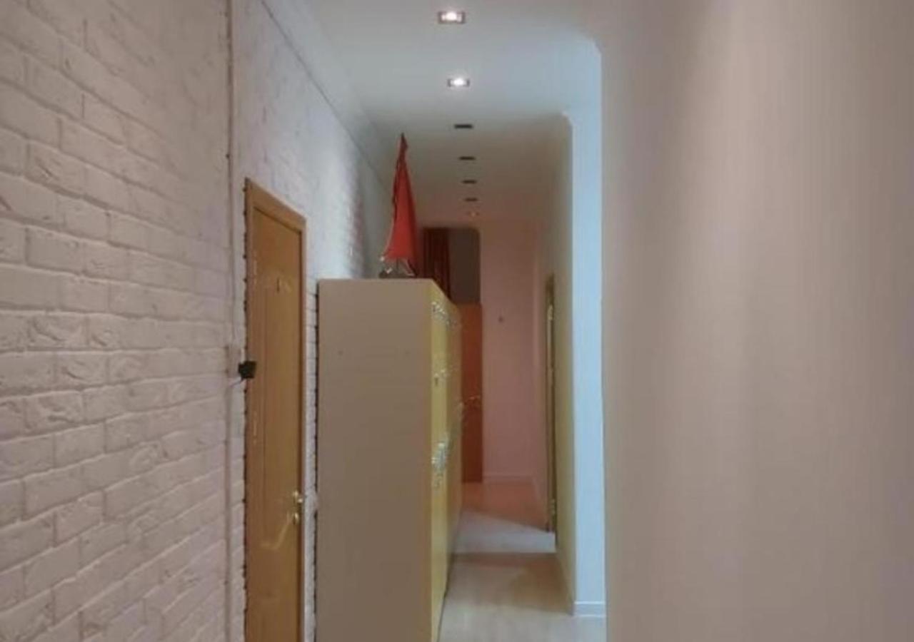 Room Hostel Dostyk Almaty Bagian luar foto